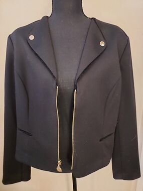 Anne Klein Black Zip-Front Cropped Blazer with Gold Hardware